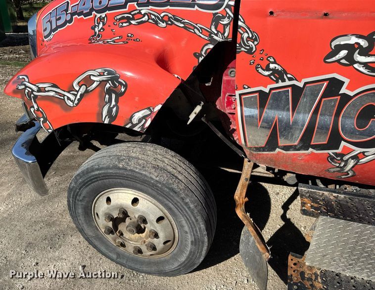 image for item EM3754 2007 Ford F650 Super Duty rollback truck