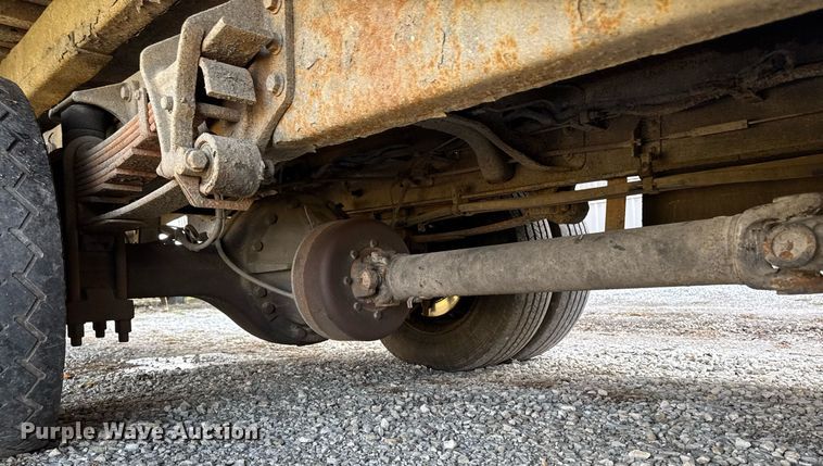 image for item EM3754 2007 Ford F650 Super Duty rollback truck