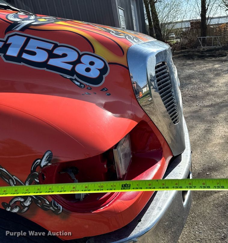 image for item EM3754 2007 Ford F650 Super Duty rollback truck