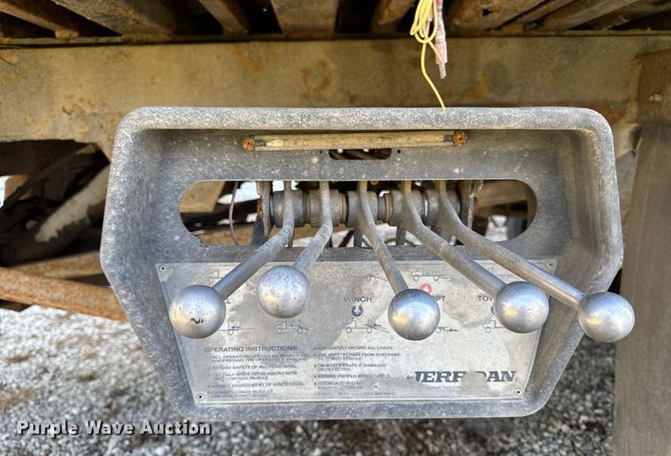 image for item EM3754 2007 Ford F650 Super Duty rollback truck