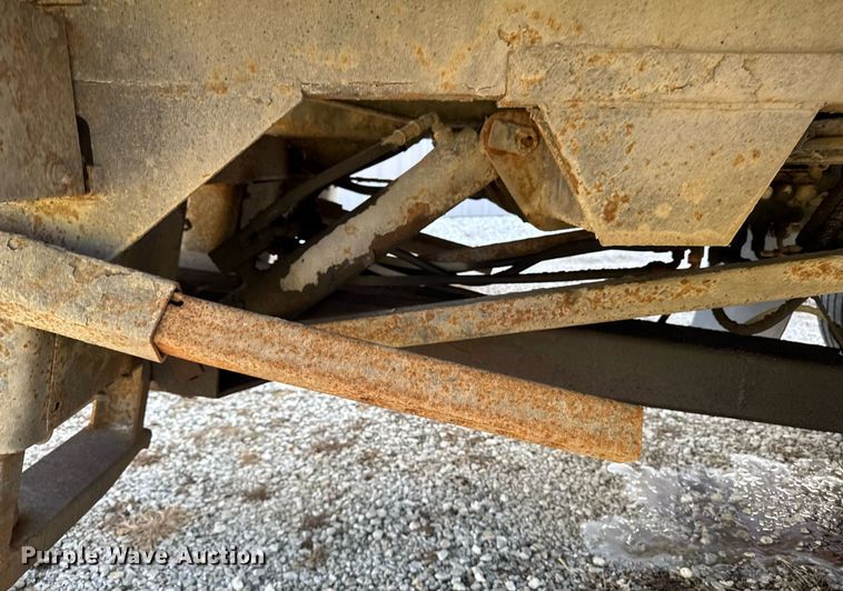 image for item EM3754 2007 Ford F650 Super Duty rollback truck