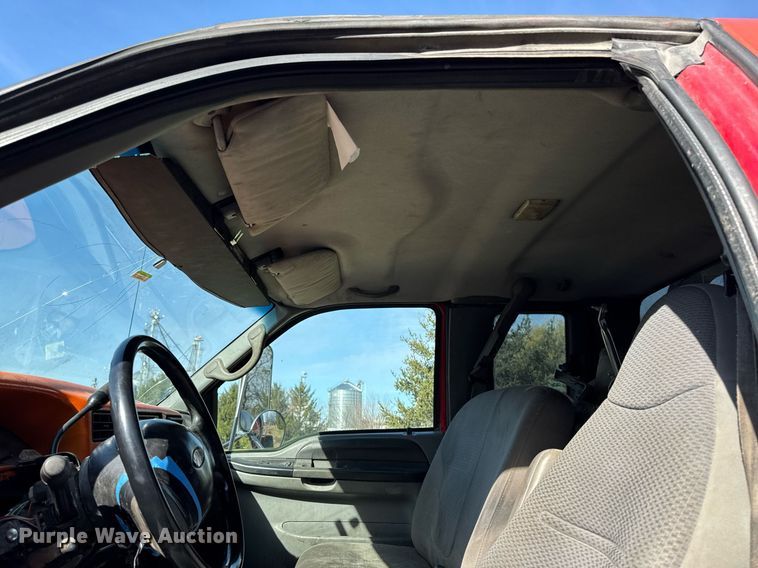 image for item EM3754 2007 Ford F650 Super Duty rollback truck