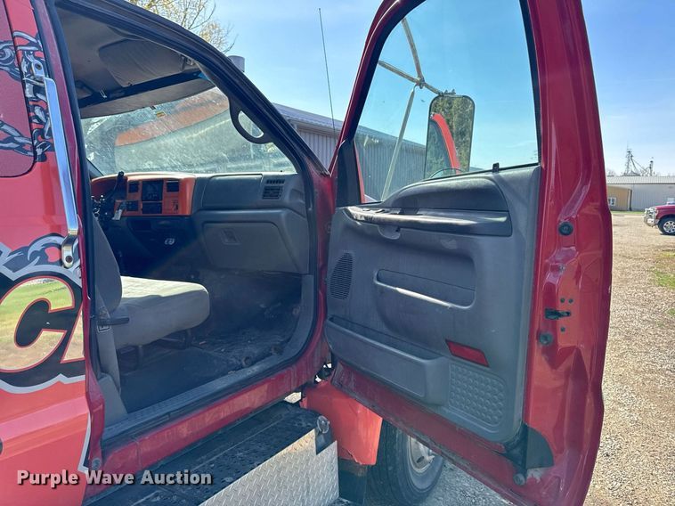 image for item EM3754 2007 Ford F650 Super Duty rollback truck