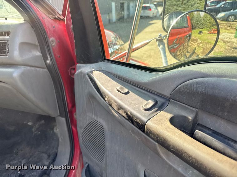 image for item EM3754 2007 Ford F650 Super Duty rollback truck