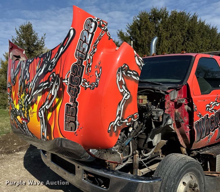 image for item EM3754 2007 Ford F650 Super Duty rollback truck