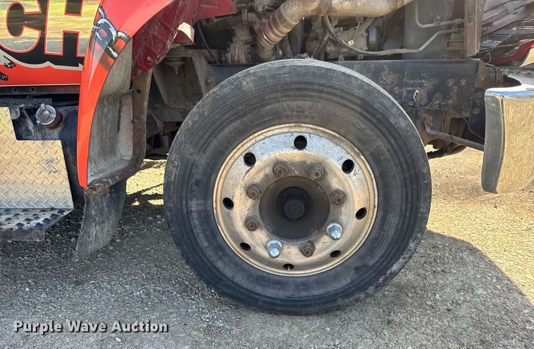 image for item EM3754 2007 Ford F650 Super Duty rollback truck