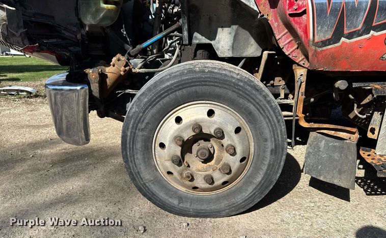 image for item EM3754 2007 Ford F650 Super Duty rollback truck