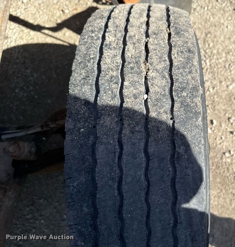 image for item EM3754 2007 Ford F650 Super Duty rollback truck