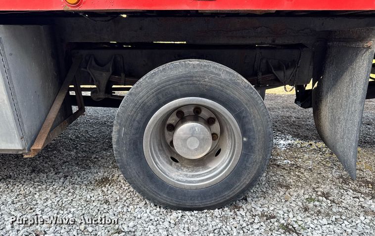 image for item EM3754 2007 Ford F650 Super Duty rollback truck