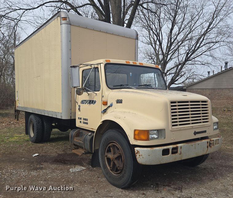 image for item EM6010 1999 International 4700 box truck