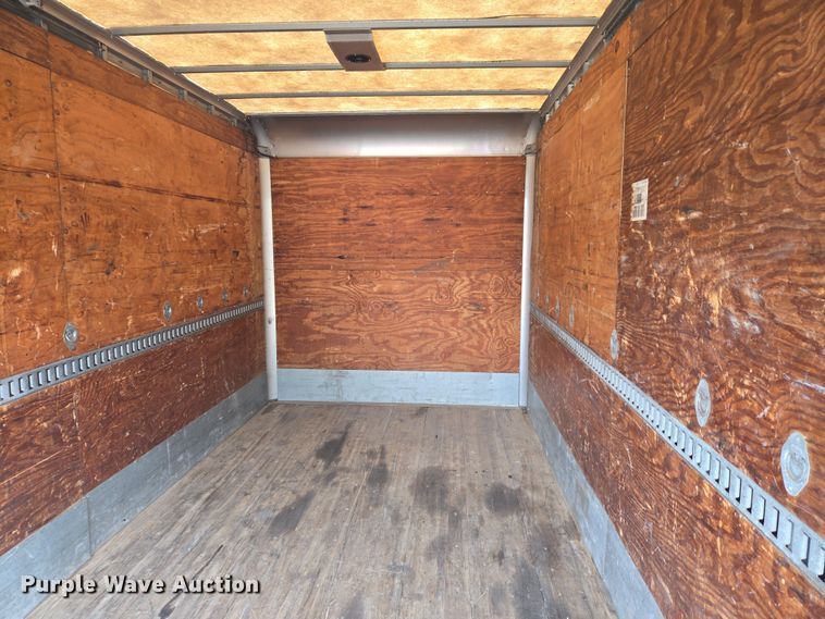 image for item EM6010 1999 International 4700 box truck