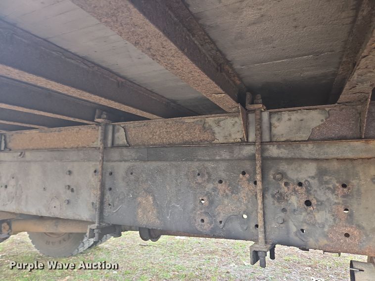 image for item EM6010 1999 International 4700 box truck