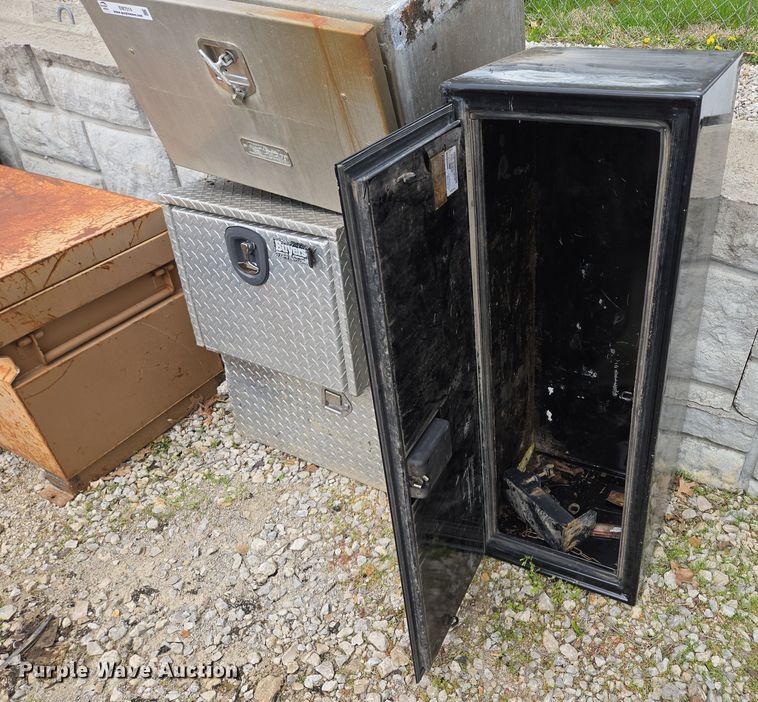 image for item EM7014 (5) toolboxes 