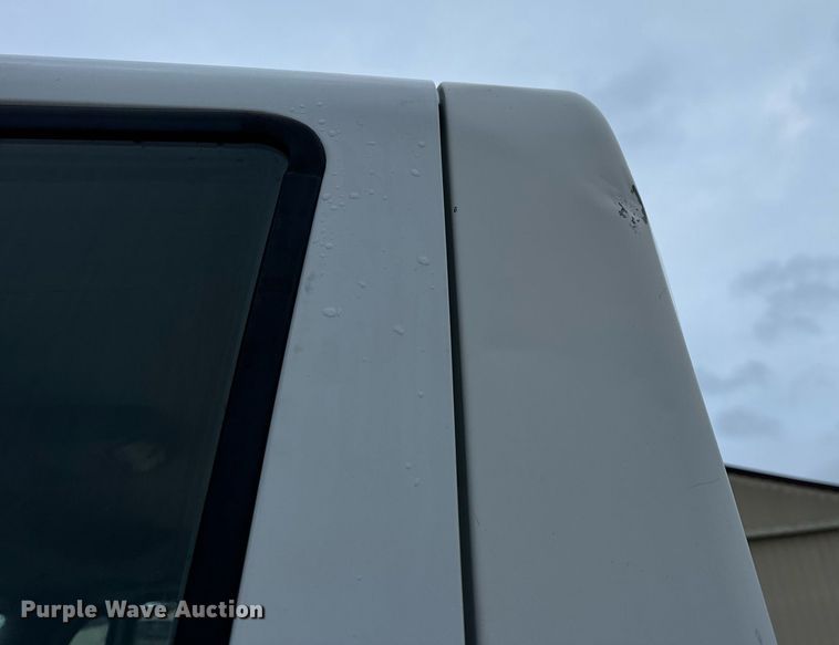 image for item EN4501 2006 International 4400 truck cab and chassis