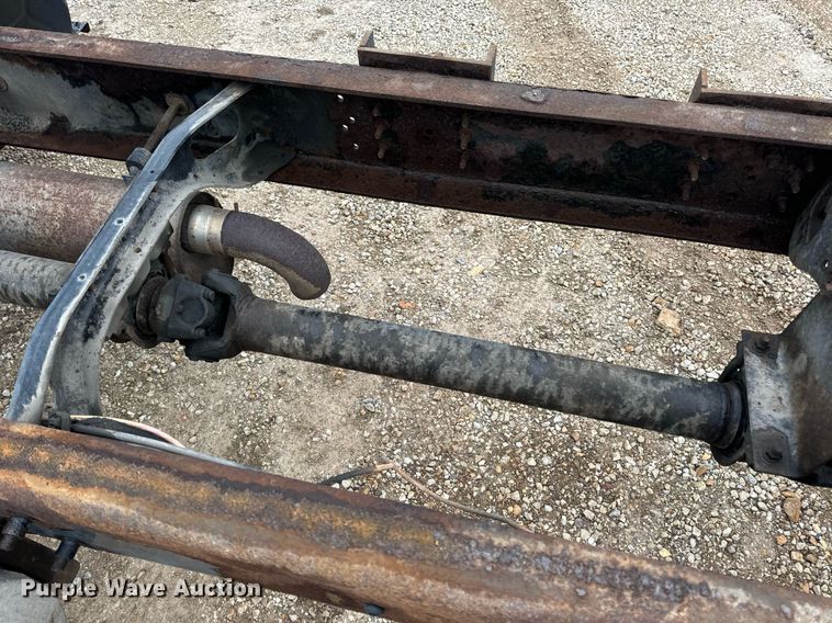 image for item EN4501 2006 International 4400 truck cab and chassis