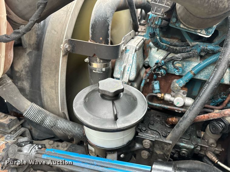 image for item EN4501 2006 International 4400 truck cab and chassis