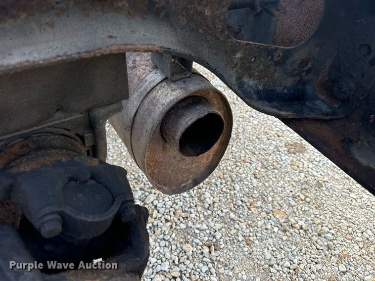 image for item EN4504 2006 International 4400 truck cab and chassis