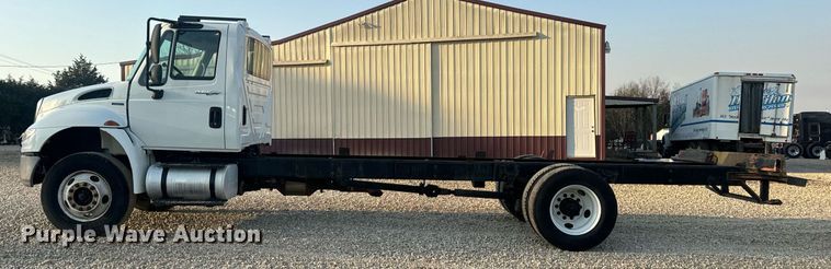 image for item EN5201 2010 International DuraStar 4300 truck cab and chassis
