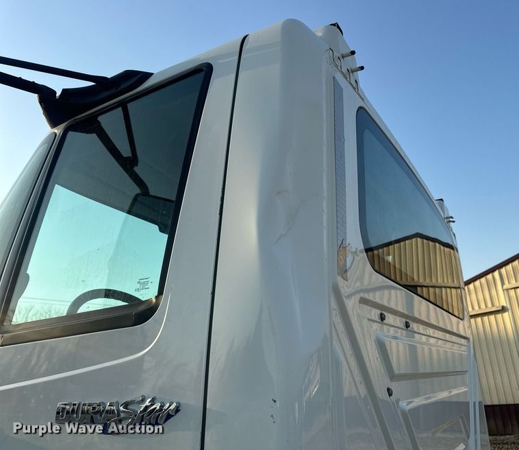 image for item EN5201 2010 International DuraStar 4300 truck cab and chassis