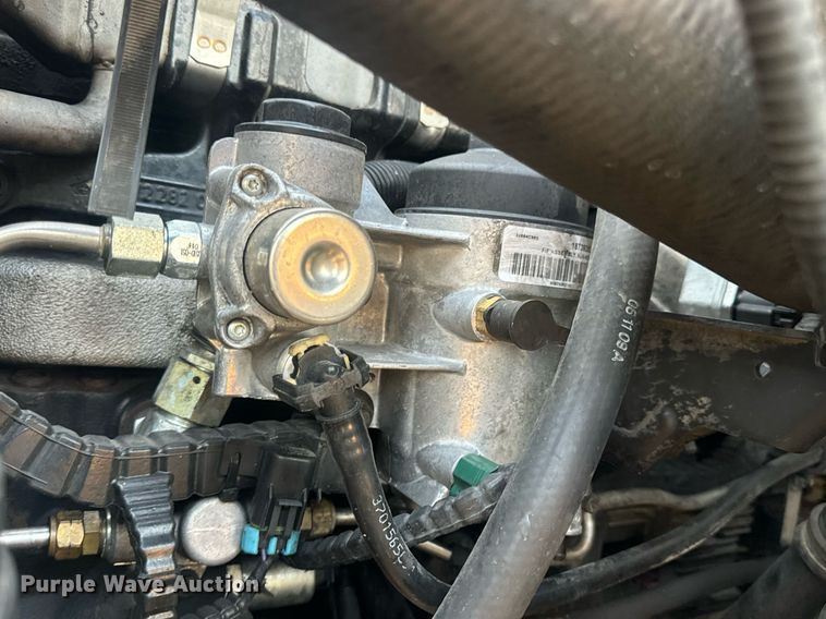 image for item EN5201 2010 International DuraStar 4300 truck cab and chassis