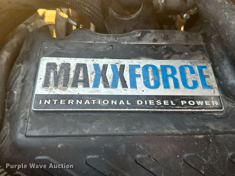 image for item EN5201 2010 International DuraStar 4300 truck cab and chassis