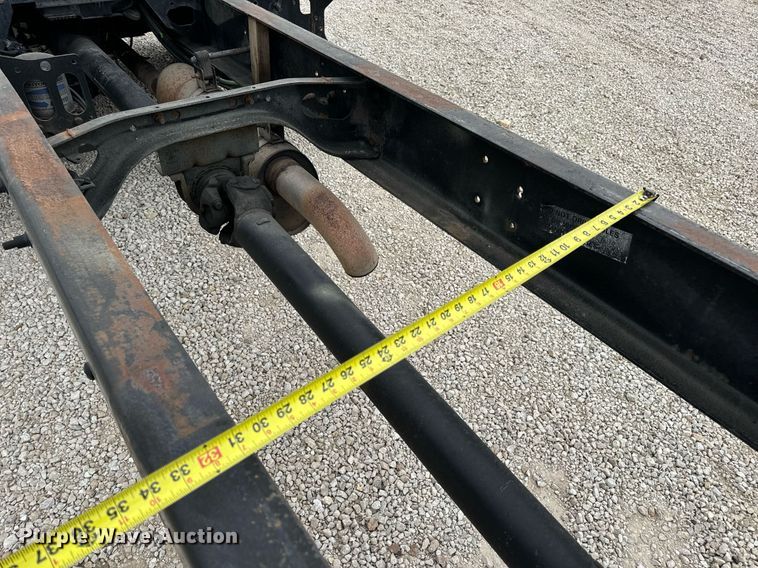 image for item EN5222 2007 International 4300 truck cab and chassis