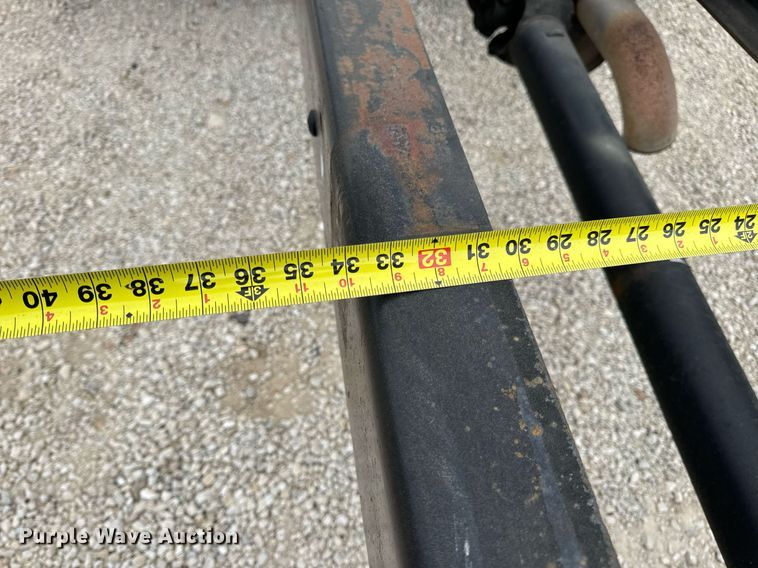 image for item EN5222 2007 International 4300 truck cab and chassis