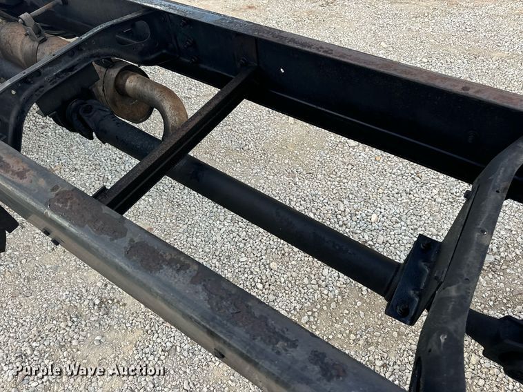 image for item EN5227 2005 International 4300 truck cab and chassis