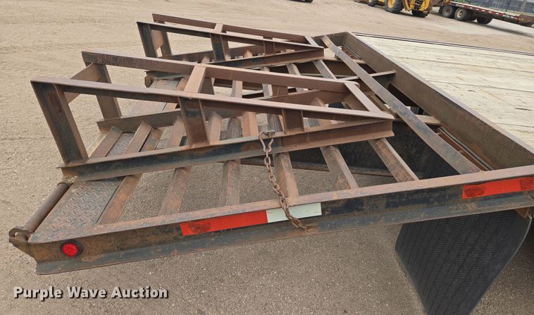image for item EN8790 1997 Fannin Fabrication equipment trailer