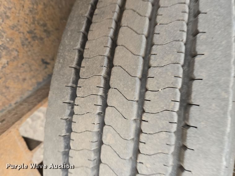 image for item EN8790 1997 Fannin Fabrication equipment trailer