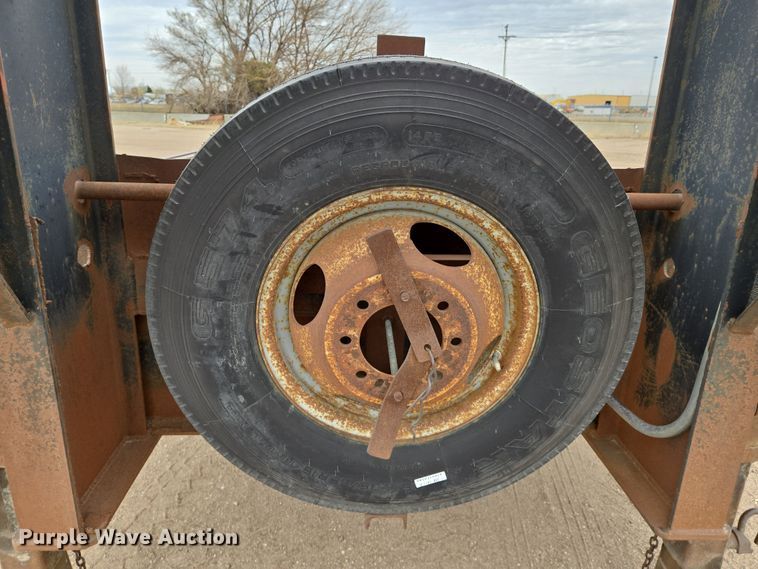 image for item EN8790 1997 Fannin Fabrication equipment trailer