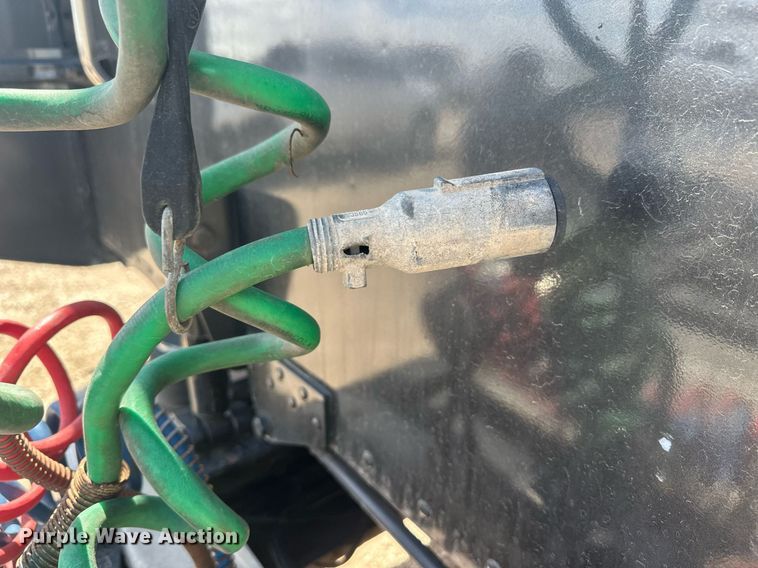 image for item EQ4534 2005 Peterbilt 379 semi truck