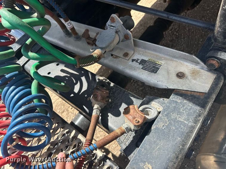 image for item EQ4534 2005 Peterbilt 379 semi truck