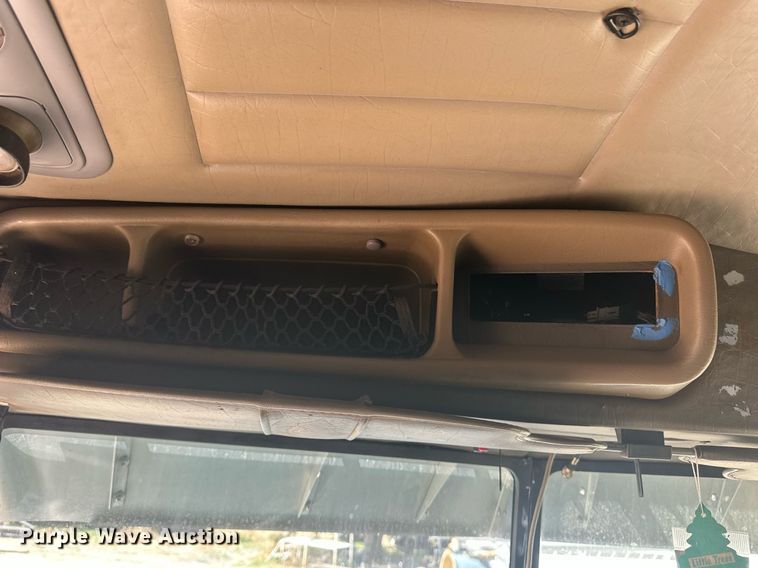 image for item EQ4534 2005 Peterbilt 379 semi truck