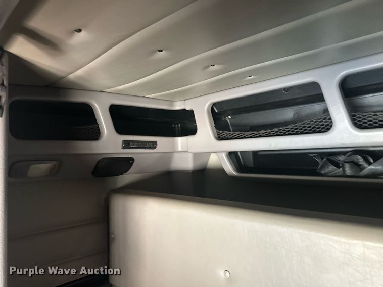 image for item EQ4534 2005 Peterbilt 379 semi truck