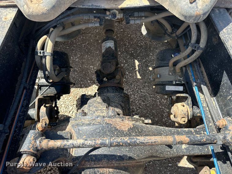 image for item EQ4535 2011 Freightliner Cascadia semi truck