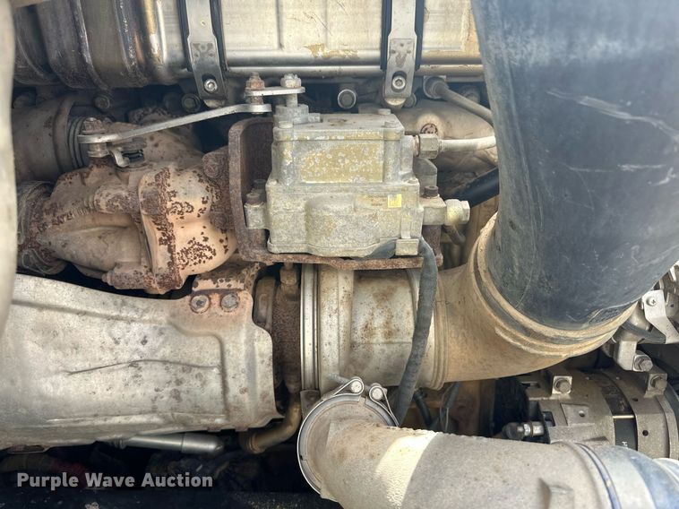 image for item EQ4535 2011 Freightliner Cascadia semi truck