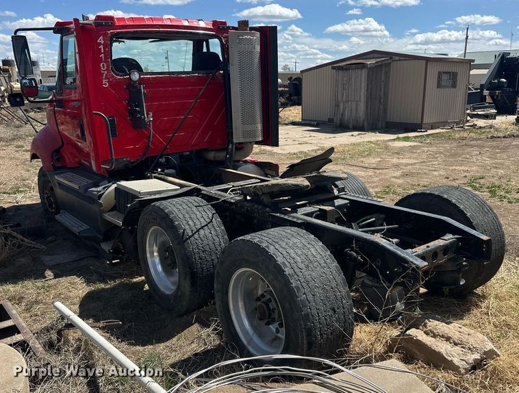 image for item EQ4536 2011 International ProStar semi truck