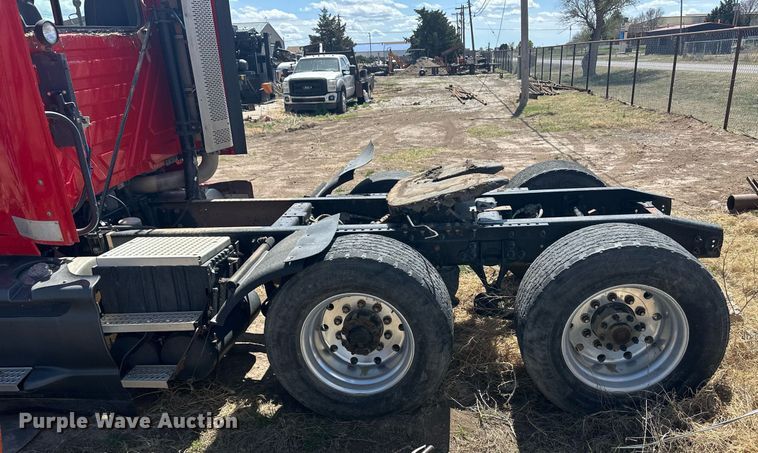 image for item EQ4536 2011 International ProStar semi truck