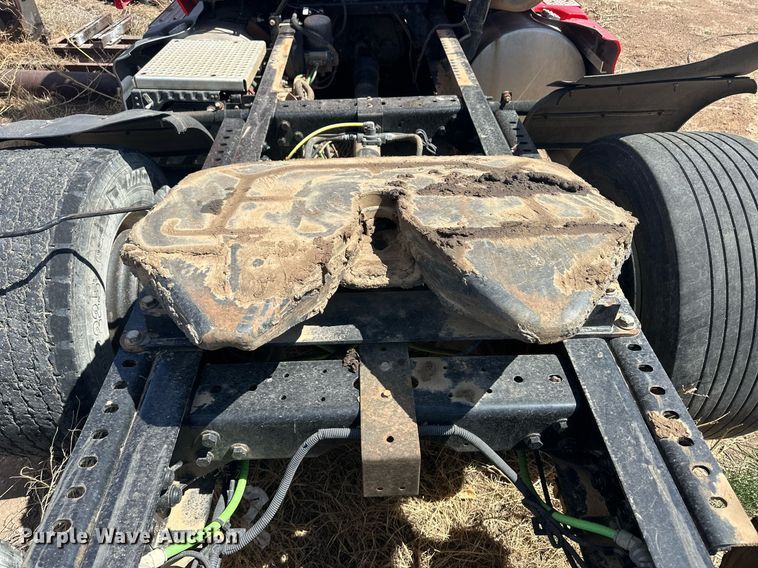 image for item EQ4536 2011 International ProStar semi truck