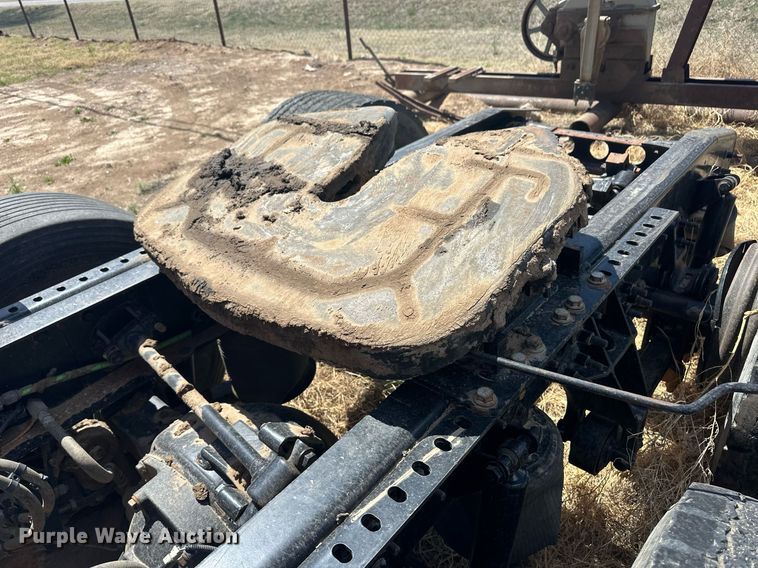 image for item EQ4536 2011 International ProStar semi truck