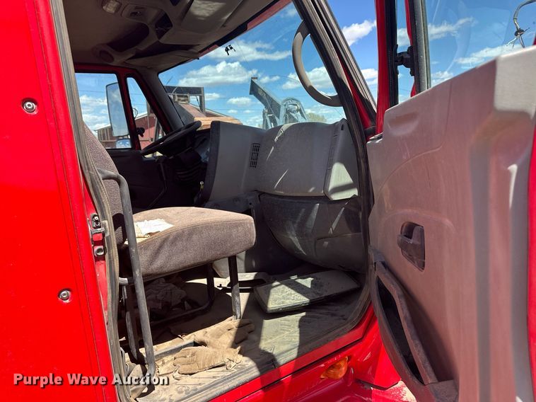 image for item EQ4536 2011 International ProStar semi truck