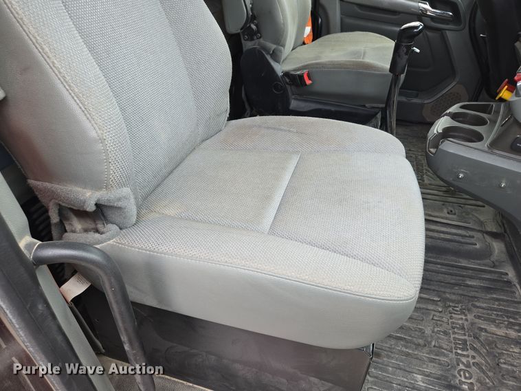 image for item EQ6943 2018 Kenworth T880 semi truck