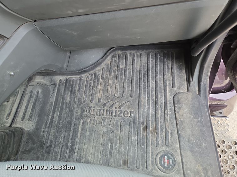 image for item EQ6943 2018 Kenworth T880 semi truck