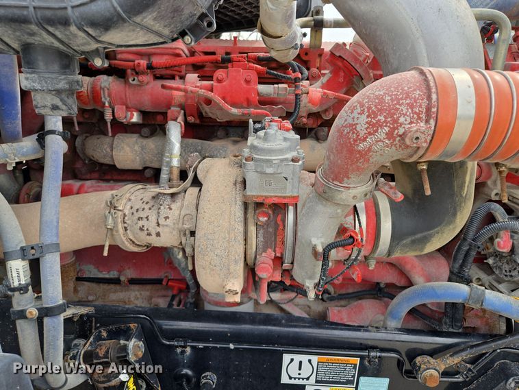 image for item EQ6943 2018 Kenworth T880 semi truck