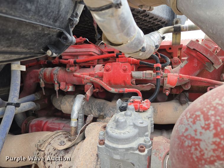 image for item EQ6943 2018 Kenworth T880 semi truck