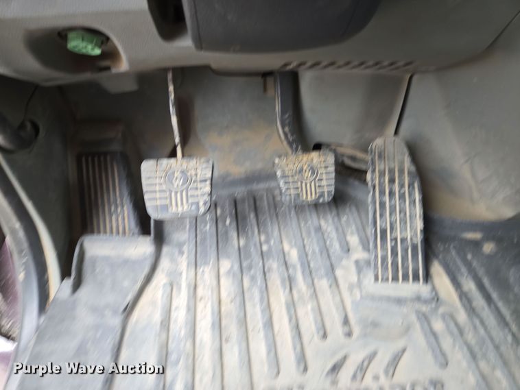 image for item EQ6944 2018 Kenworth T880 semi truck