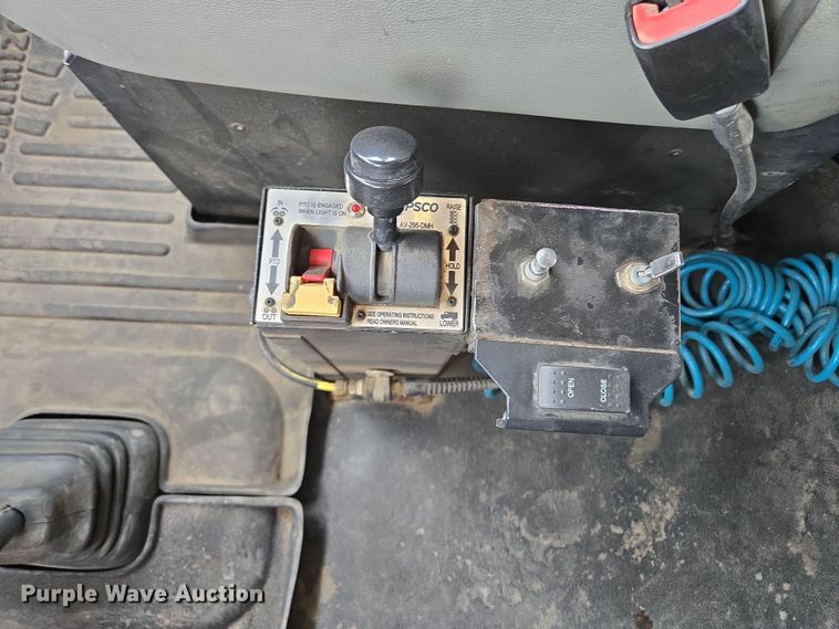 image for item EQ6944 2018 Kenworth T880 semi truck