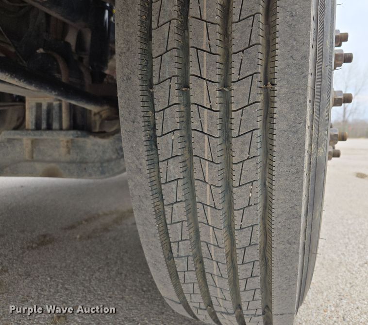 image for item EQ6944 2018 Kenworth T880 semi truck