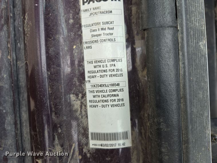 image for item EQ6944 2018 Kenworth T880 semi truck